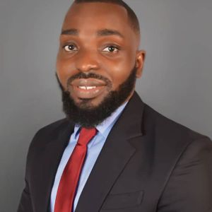 Yinka Fadahunsi